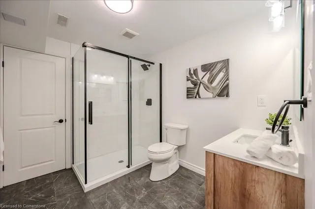 Additional image 37 of 504 Netherwood Cres