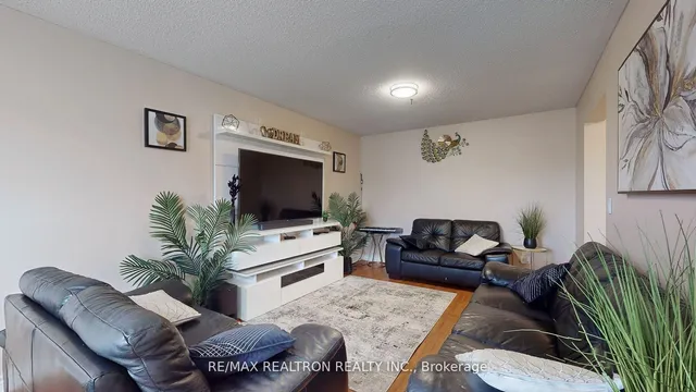 Additional image 5 of 68 Heathcliffe Sq