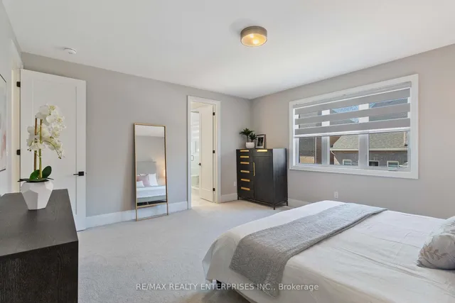 Additional image 27 of 1437 Lakeport Cres