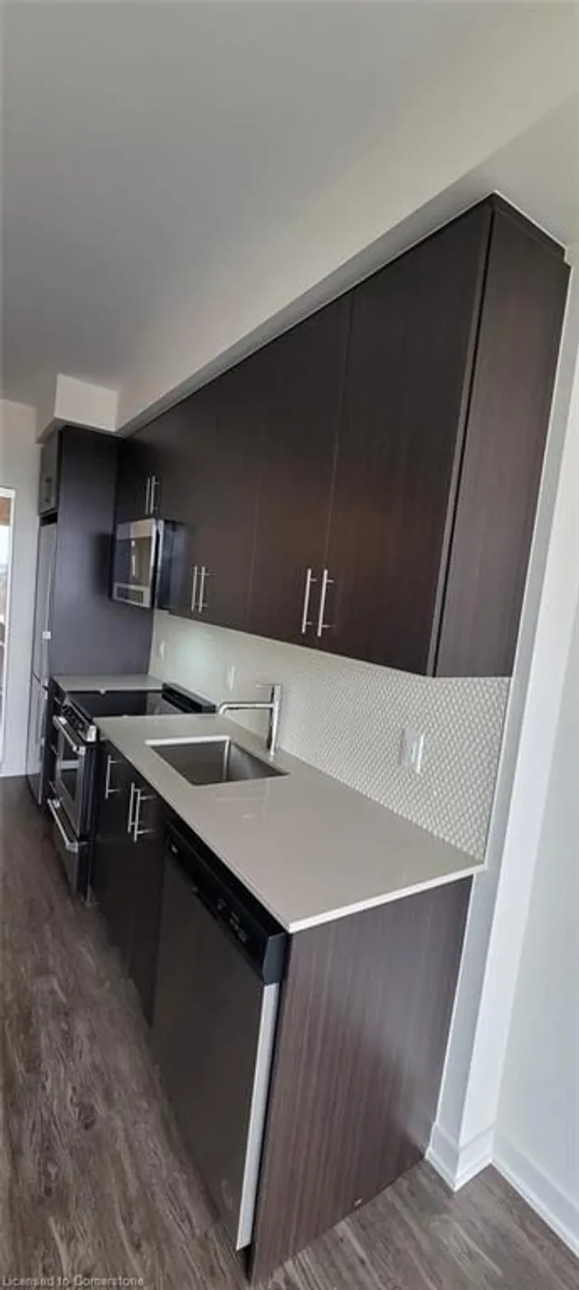 Additional image 20 of 212 King William St Unit 801