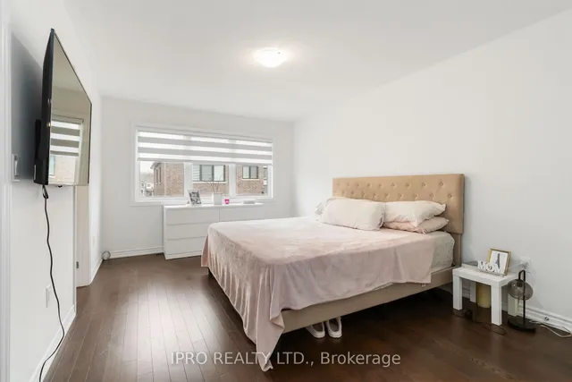 Additional image 23 of 486 Bergamot Ave