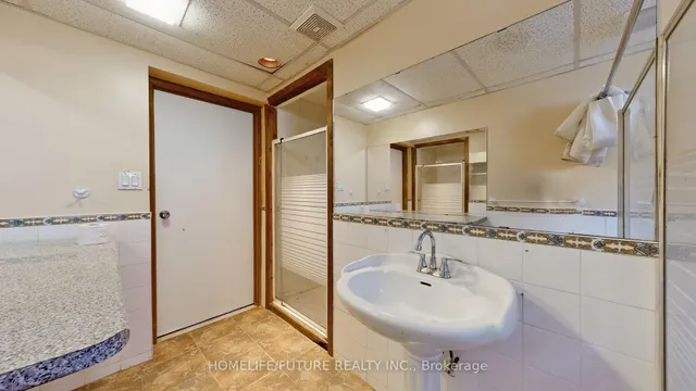 Additional image 42 of 164 Bertrand Ave