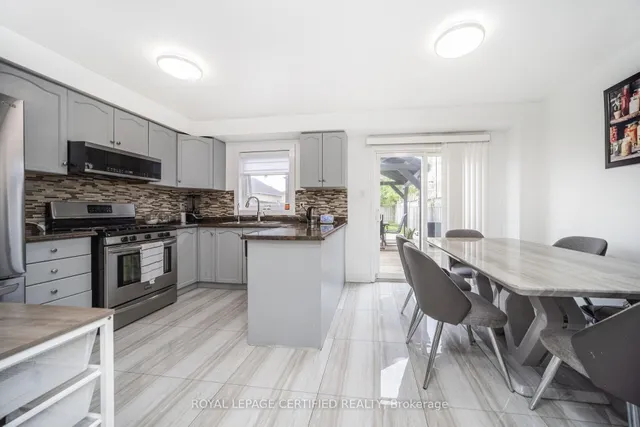 Additional image 9 of 79 Native Landing