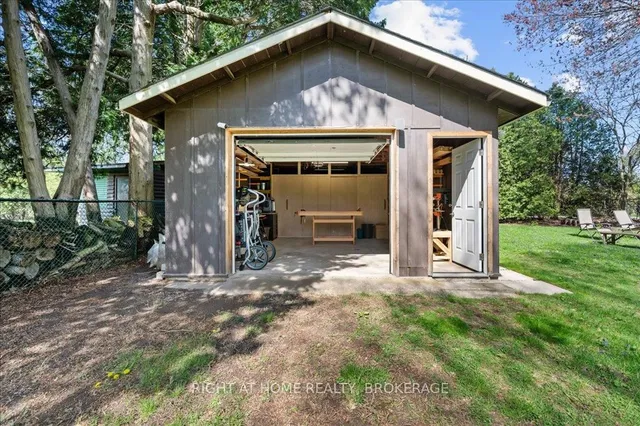 Additional image 17 of 704 Cedar Ave