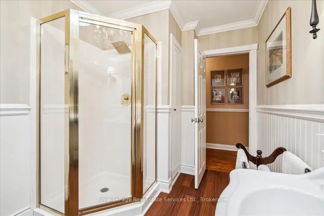 Additional image 27 of 246 Albion Ave