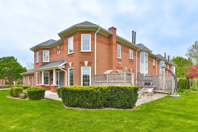 Additional image 4 of 2145 Country Club Dr Unit 13