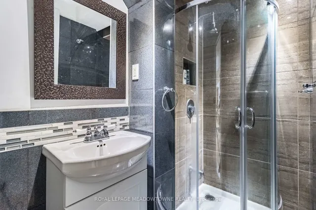 Additional image 35 of 450 Oaktree Circ