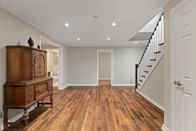 Additional image 39 of 7174 Upton Cres