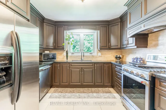 Additional image 11 of 112 Henley Dr