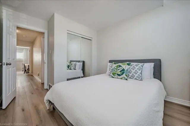 Additional image 35 of 220 Doon South Dr