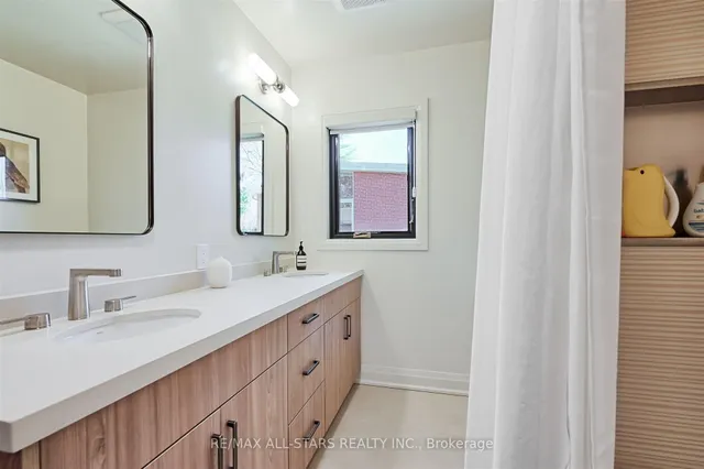 Additional image 27 of 61 Hill Cres