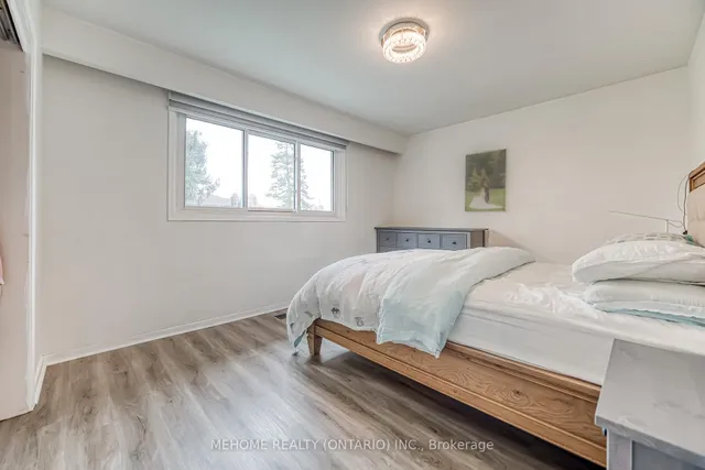 Additional image 20 of 25 Urbandale Ave