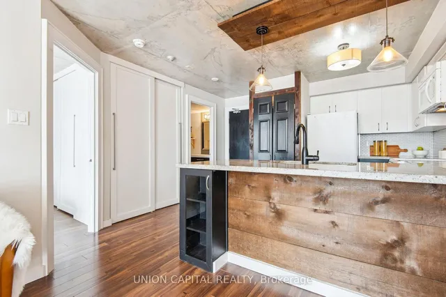 Additional image 6 of 801 King St Unit 609