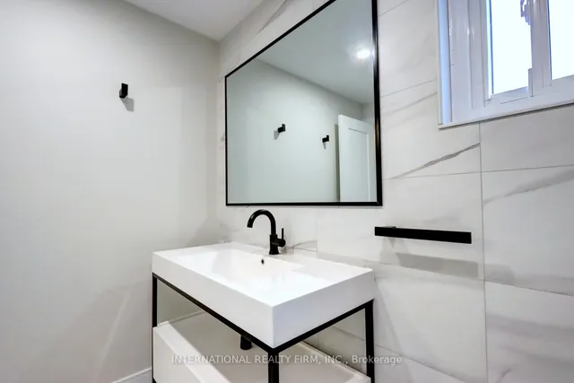 Additional image 20 of 1755 Pickmere Crt