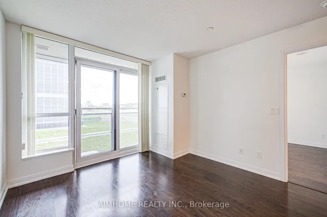 Additional image 19 of 255 Village Green Sq Unit 604