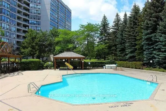 Additional image 16 of 12 Laurelcrest St Unit 1213