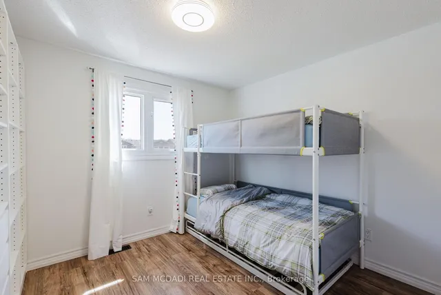 Additional image 19 of 522 Roseheath Dr