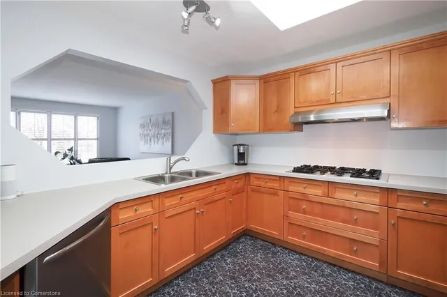 Additional image 20 of 211 Misty Crt