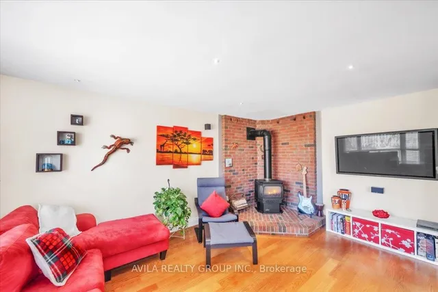 Additional image 18 of 3299 Queen Frederica Dr