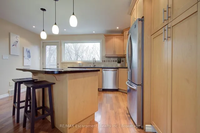 Additional image 19 of 1517 Norwood Ave