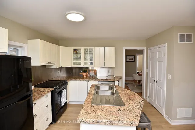 Additional image 15 of 364 Charlton Ave