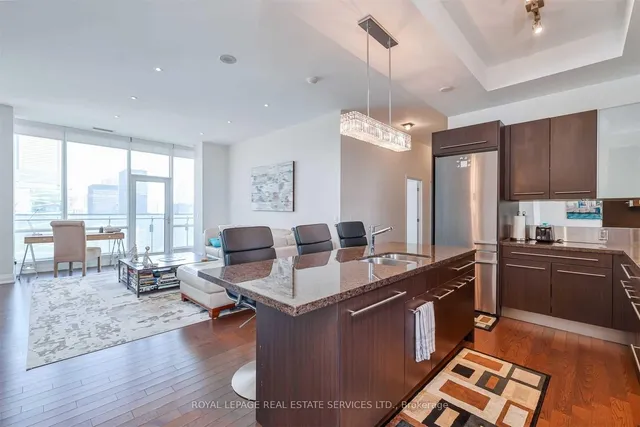 Additional image 12 of 80 John St Unit 4406