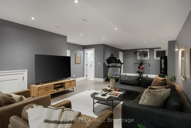 Additional image 30 of 129 Fairlawn Ave