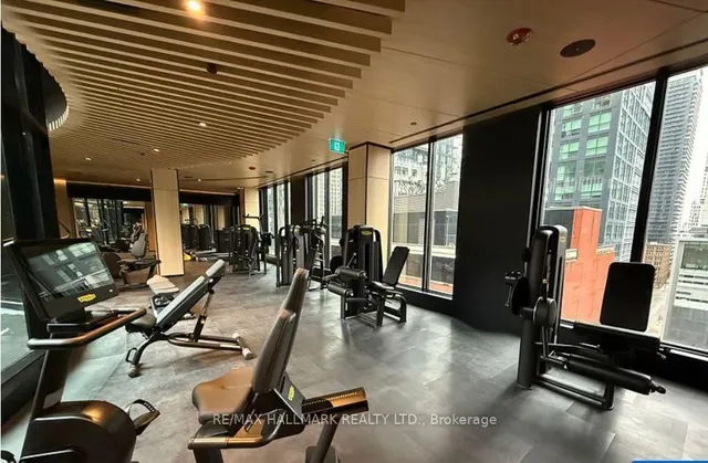 Additional image 12 of 35 Mercer St Unit 2014