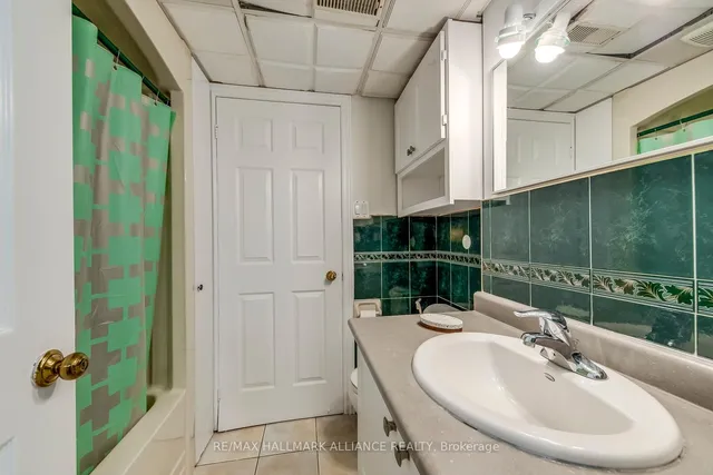 Additional image 42 of 2916 Sycamore St