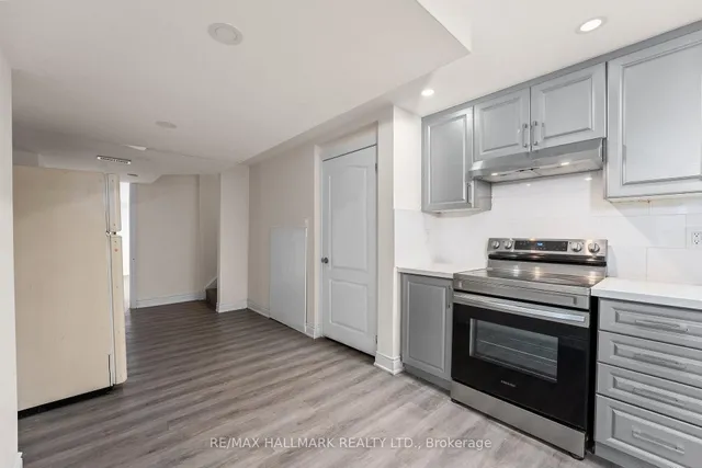 Additional image 27 of 134 Lemieux Crt