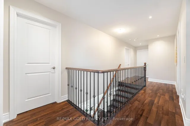 Additional image 30 of 14 Folgate Cres