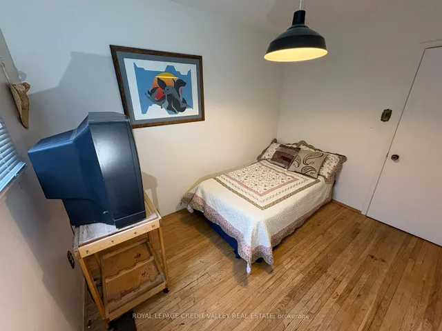 Additional image 12 of 35 Elmvale Cres