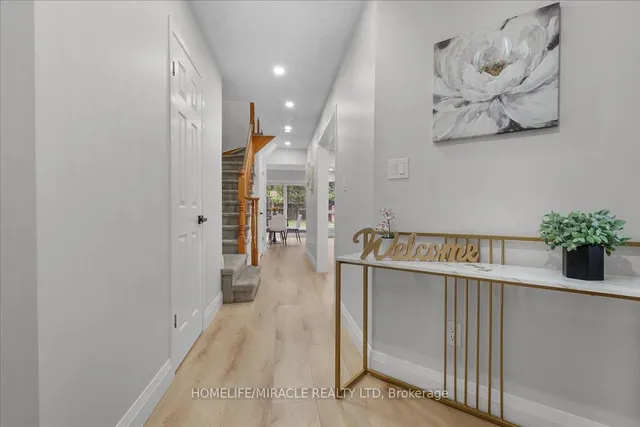 Additional image 5 of 102 Northmanor Cres