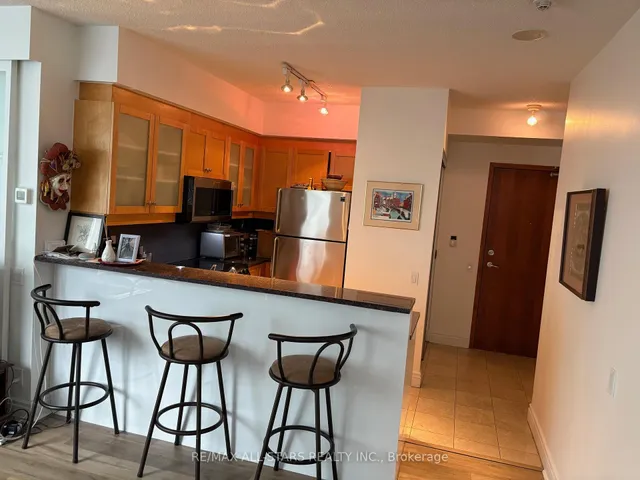 Additional image 15 of 500 Queens Quay N/A Unit 412W