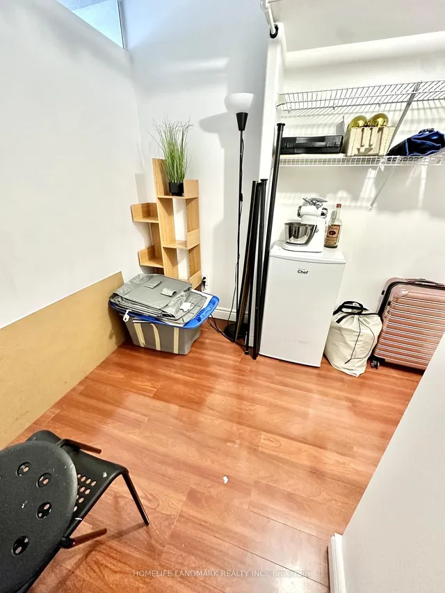 Additional image 14 of 1001 Bay St Unit 1019