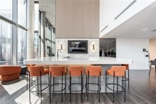 Additional image 34 of 15 Wellington St Unit 1102