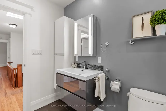 Additional image 26 of 39 Burnfield Ave