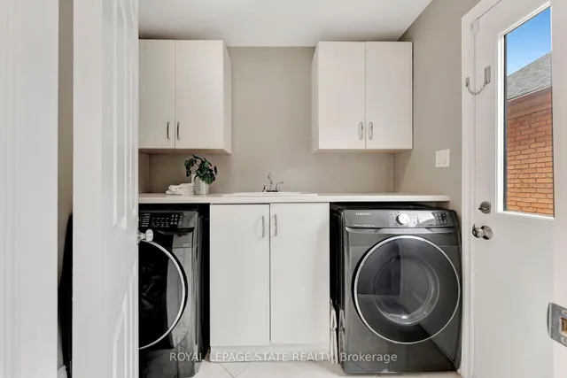 Additional image 21 of 660 Highvalley Rd