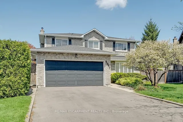 2347 Tweedsmuir Crt