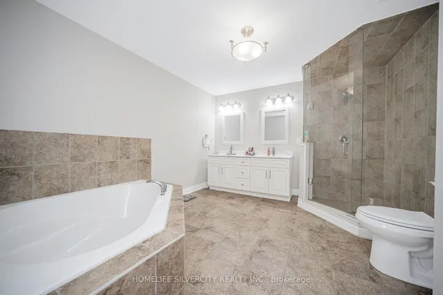 Additional image 28 of 3192 Sorrento Cres