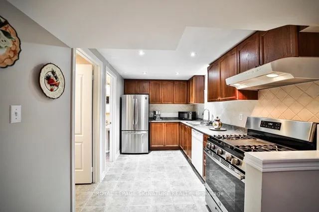 Additional image 6 of 413 Oaktree Circ