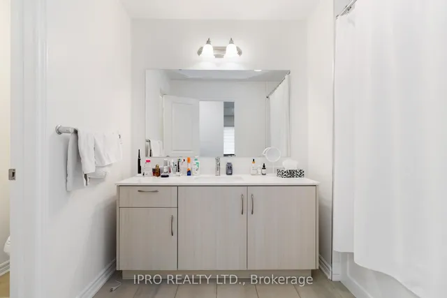 Additional image 21 of 486 Bergamot Ave