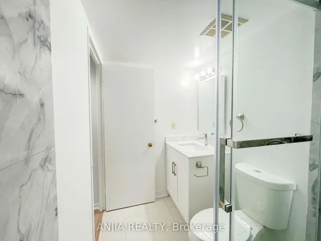 Additional image 38 of 15 Sewells Rd Unit PH3