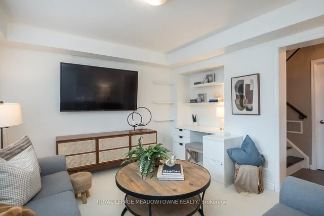 Additional image 36 of 236 Magurn Gate