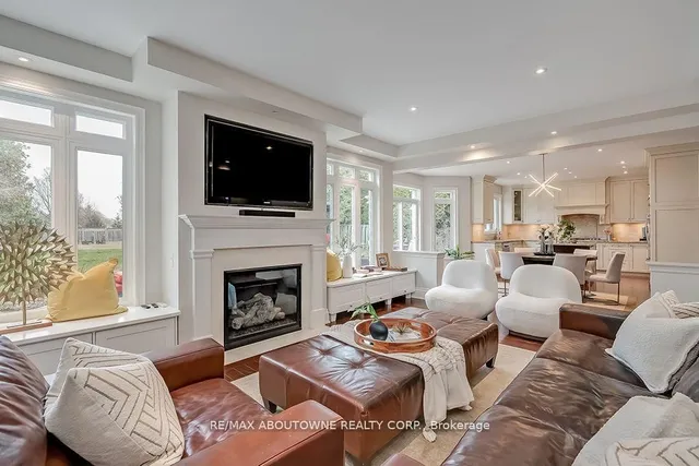 Additional image 18 of 393 CLAREMONT Cres