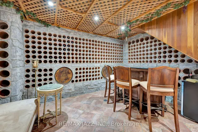 Additional image 38 of 407 Queen St