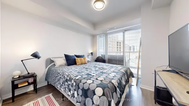 Additional image 7 of 400 Adelaide St Unit 717