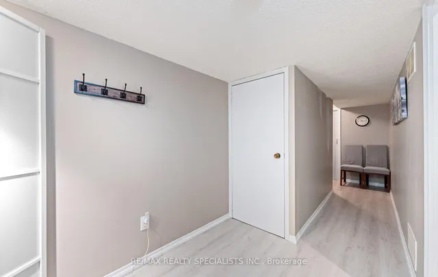 Additional image 29 of 93 Collins Cres