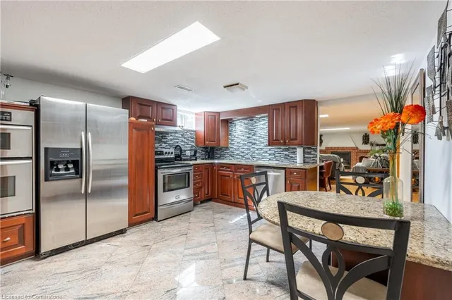 Additional image 32 of 68 Montmorency Dr