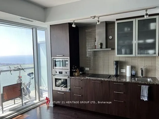 Additional image 3 of 14 York St Unit 6304